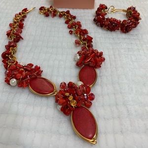 Show Stopping Necklace set with Bracelet